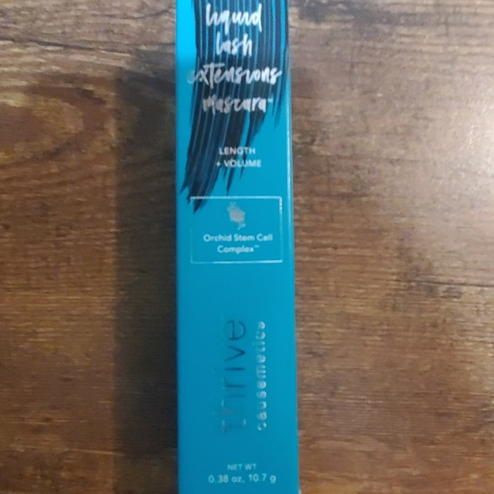 Liquid lash extensions mascara